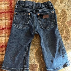 Baby Wranger 1T (12 months)